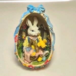 Vintage‎ Diorama Spring Easter Egg Figurine Bunny Rabbit Basket Bird Floral